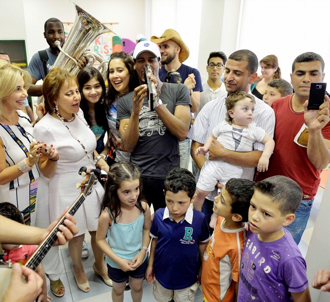 The international Jonathan Batiste and Monica Yunus  guests of honor at the Chronic Care Center